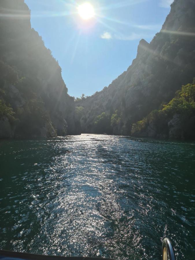 La Parenthese Villa Entrevennes Buitenkant foto
